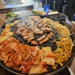 솥뚜껑삼겹김치 - 사동 한식 | 뽈레 Polle [솥뚜껑삼겹김치] 사동 한식 | 뽈레 Polle