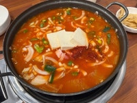 통통김치찌개 - 역삼동 한식 | 뽈레 Polle [통통김치찌개] 역삼동 한식 | 뽈레 Polle