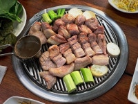 [흑돼지가 노는 집] 김말이님의 추천 리뷰 2022/1/4