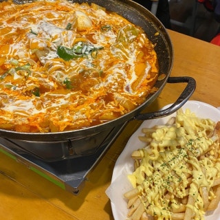 반장즉석떡볶이 강남점