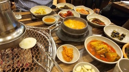청송 숯불 화로구이 - 논현동 고깃집 | 뽈레 Polle [청송 숯불 화로구이] 논현동 고깃집 | 뽈레 Polle