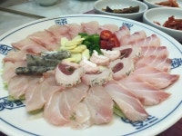 [노들강 본채] 권이지님의 추천 리뷰 2017/9/10