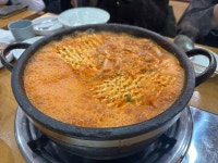 석기정 돌솥 부대찌개 삼성점 - 대치동 부대찌개 | 뽈레 Polle [석기정 돌솥 부대찌개 삼성점] 대치동 부대찌개 | 뽈레 Polle