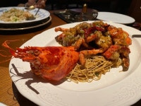 [모던눌랑 라이브 잠실점] 쌀국수먹고와서만든닉넴님의 추천 리뷰 2022/8/26