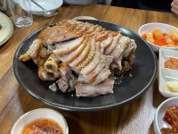 진미오향왕족발 - 신촌 족발 | 뽈레 Polle [진미오향왕족발] 신촌 족발 | 뽈레 Polle