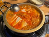 장독대 김치찌개 청담점 - 청담동 한식 | 뽈레 Polle [장독대 김치찌개 청담점] 청담동 한식 | 뽈레 Polle