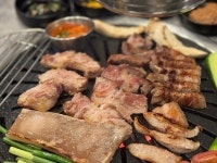 마천흑돼지 - 초전동 고깃집 | 뽈레 Polle [마천흑돼지] 초전동 고깃집 | 뽈레 Polle