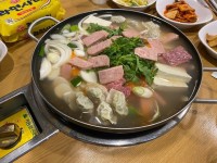 [송탄 부대찌개 앤 보쌈] sunghyo.jung님의 평가보류 리뷰 2022/12/12