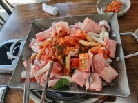 싸다 돼지마을 철산점 - 철산동 고깃집 | 뽈레 Polle [싸다 돼지마을 철산점] 철산동 고깃집 | 뽈레 Polle