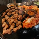 동두천솥뚜껑삼겹살 부평점 - 부평동 고깃집 | 뽈레 Polle [동두천솥뚜껑삼겹살 부평점] 부평동 고깃집 | 뽈레 Polle