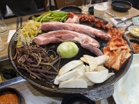 더덕솥뚜껑삼겹살 가산점 - 가산동 한식 | 뽈레 Polle [더덕솥뚜껑삼겹살 가산점] 가산동 한식 | 뽈레 Polle