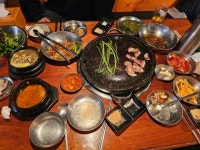 [꽃돼지 식당] 슴슴한입맛님의 좋음 리뷰 2024/2/29