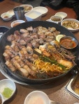 꽃돼지 식당 - 상남동 고깃집 | 뽈레 Polle [꽃돼지 식당] 상남동 고깃집 | 뽈레 Polle