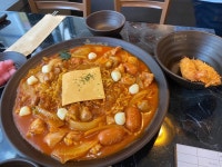 두찜 안양범계점 - 평촌신도시 찜닭 | 뽈레 Polle [두찜 안양범계점] 평촌신도시 찜닭 | 뽈레 Polle