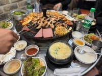옛날솥뚜껑삼겹살 평거점 - 평거동 고깃집 | 뽈레 Polle [옛날솥뚜껑삼겹살 평거점] 평거동 고깃집 | 뽈레 Polle