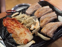 목포 돌구이 삼겹살 - 우이동 고깃집 | 뽈레 Polle [목포 돌구이 삼겹살] 우이동 고깃집 | 뽈레 Polle