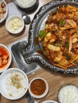 [통돼지 두루치기 김치찌개 전문점] 두부파괴자님의 좋음 리뷰 2023/11/11