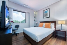 올롱가포 호텔 코트 메리디안 호텔 & 스위트 - 스카이스캐너