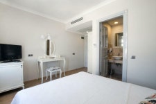 트리앙굴루 호텔 | 2023년 최신 가격 | 호텔 | 스카이스캐너