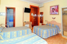 호스탈 프라자 디오트 | 2023년 최신 가격 | 호텔 | 스카이스캐너