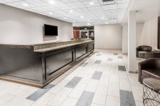 Howard Johnson Hotel - Milford/New Haven | 2023년 최신 가격 | 호텔 | 스카이스캐너