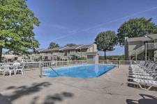 Osage Beach Condo With Pools, Marina and Grill! | 2023년 최신 가격 | 호텔 | 스카이스캐너