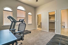 Family Retreat 2 Blocks to Sonoma Golf Club! | 2023년 최신 가격 | 호텔 | 스카이스캐너