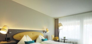 호텔 레스토랑 홀리데이  - 스카이스캐너 호텔