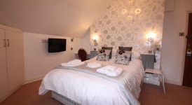 힐크레스트 호텔 - 스카이스캐너 호텔