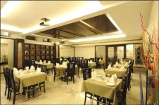 크리스탈 호텔 - 스카이스캐너 호텔