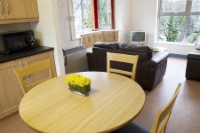 코르크 호텔 UCC 캐슬화이트 아파트 - 스카이스캐너