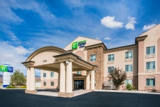 체다시티 호텔 홀리데이 인 익스프레스 & 스위트 시더 시티 - 스카이스캐너