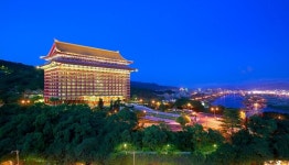 더 그랜드 호텔 - 스카이스캐너 호텔