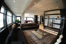 홀리데이 & 비즈니스 호텔 - 스카이스캐너 호텔