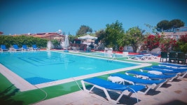 쿠샤다스 호텔 알리바밤 아파트 호텔 - 스카이스캐너