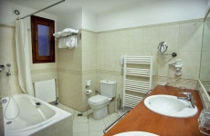 호텔 리코리아 - 스카이스캐너 호텔