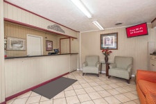 레드 루프 인 스타크빌  - 유니버시티 - 스카이스캐너 호텔