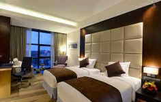 래디슨 블루 차토그람 베이 뷰 - 스카이스캐너 호텔