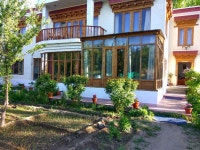 OYO 37460 니리-라 라닥 게스트하우스 레 - 스카이스캐너 호텔