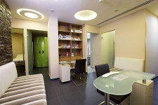 더 제이 호텔 & 스파 - 스카이스캐너 호텔