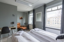 타운 스퀘어 게스트하우스 - 스카이스캐너 호텔