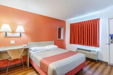 모텔 6 모데스토 - 스카이스캐너 호텔