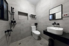 슬로우 인 - 스카이스캐너 호텔