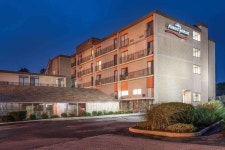 Howard Johnson Hotel - Milford/New Haven | 2023년 최신 가격 | 호텔 | 스카이스캐너