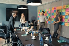 파리스 베드 - 스카이스캐너 호텔