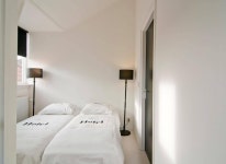 파밀리호텔 알크마르 - 스카이스캐너 호텔