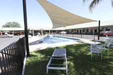 두보 호텔 MAS 컨트리 마틸다 모터 인 - 스카이스캐너