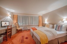 호텔 센트럴 - 스카이스캐너 호텔