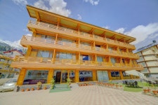 AHR 그레이스 리조트 앤드 스파 - 스카이스캐너 호텔