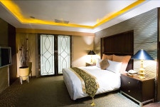 크리스탈 모텔 - 스카이스캐너 호텔